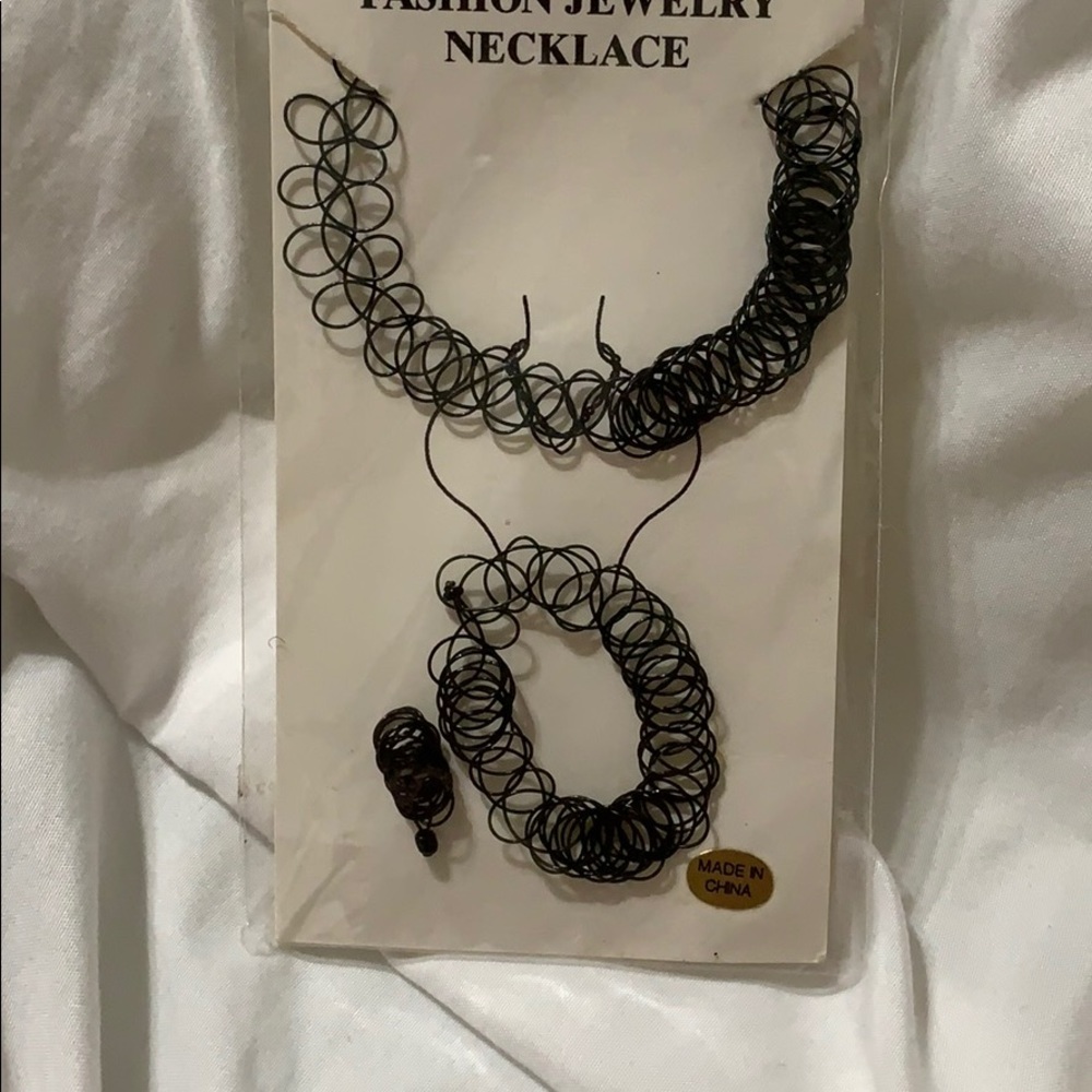 Chocker bundle - Picture 2 of 3